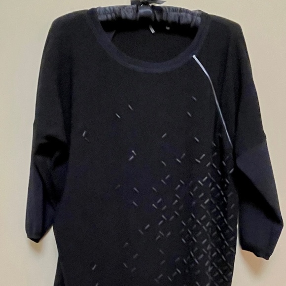 Elie Tahari. The Celeste knit, beaded, zipper, multi-fabric sweater  M-L - Picture 10 of 12